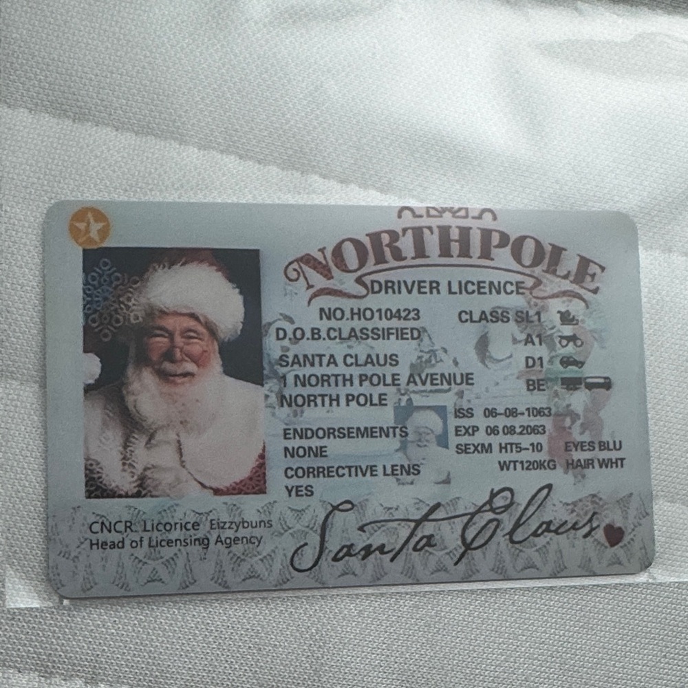 🎅🏻Santa Claus Lost Sleigh Flying Drivers License NEW🎄 - Picture 2 of 3